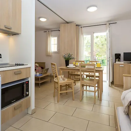 Odalys Les Voiles Blanches 2* Solenzara