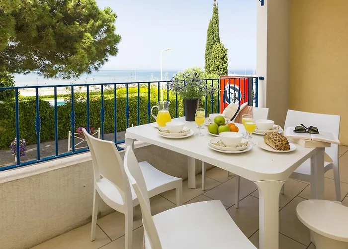 Appart hôtel Odalys Les Voiles Blanches 2*