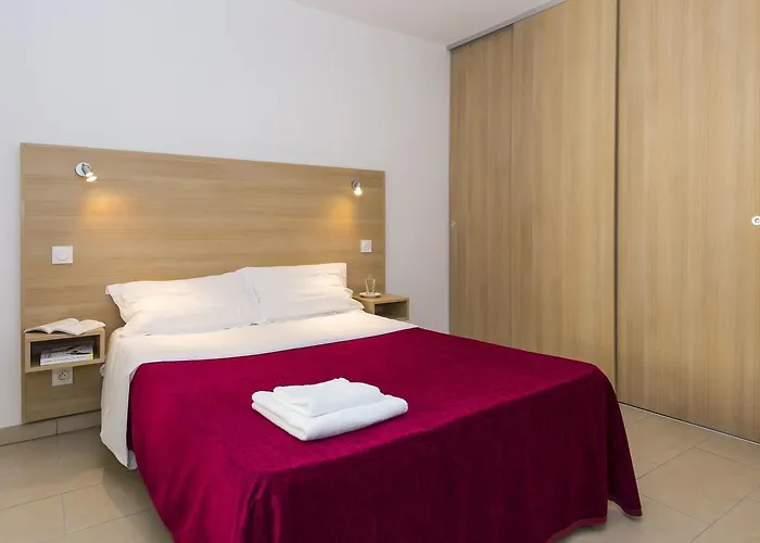 Odalys Les Voiles Blanches Appart hôtel