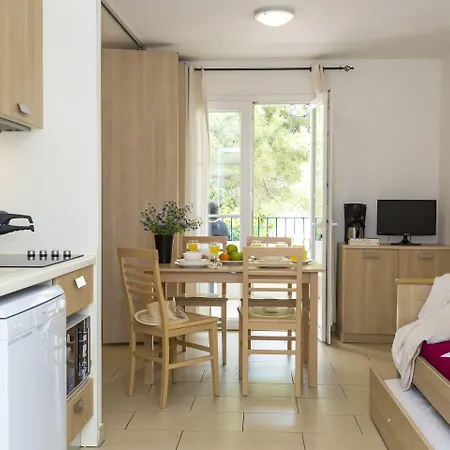 Apartmanhotel Odalys Les Voiles Blanches Sari Solenzara